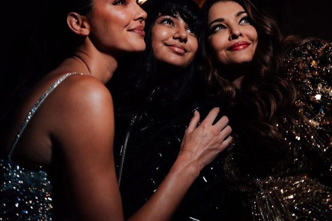 Aishwarya Rai, Kendall Jenner, and Aaradhya’s Paris Fashion Week Selfie