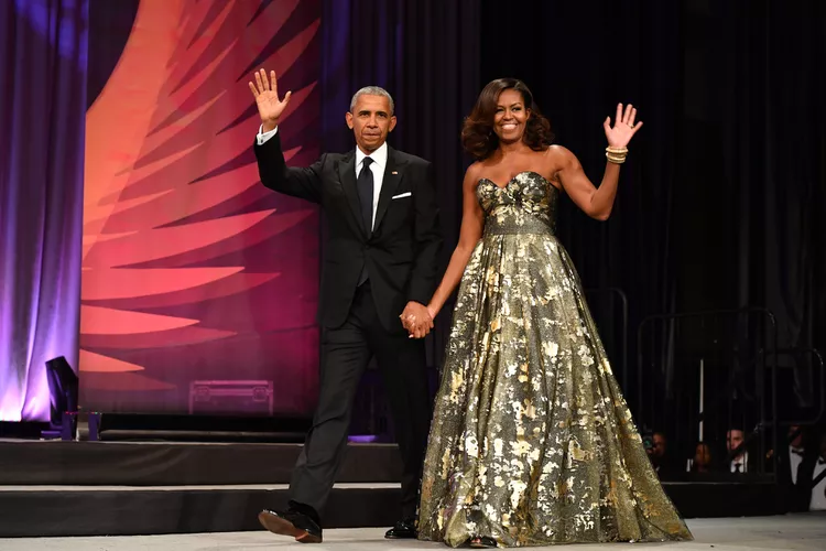 Obamas Celebrate 31st Wedding Anniversary on Instagram